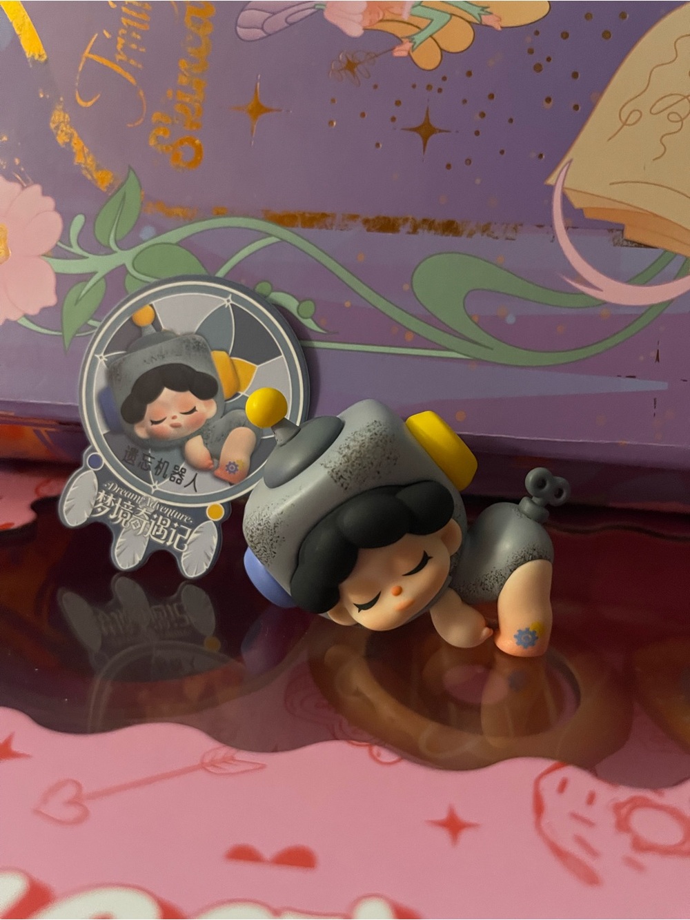 Wendy (SSR) Cute Sleeping Robot Baby Figurine - Grey & Yellow